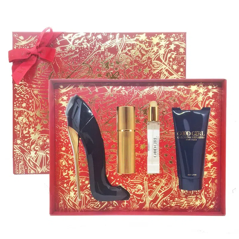 estuche good gril Carolina Herrera